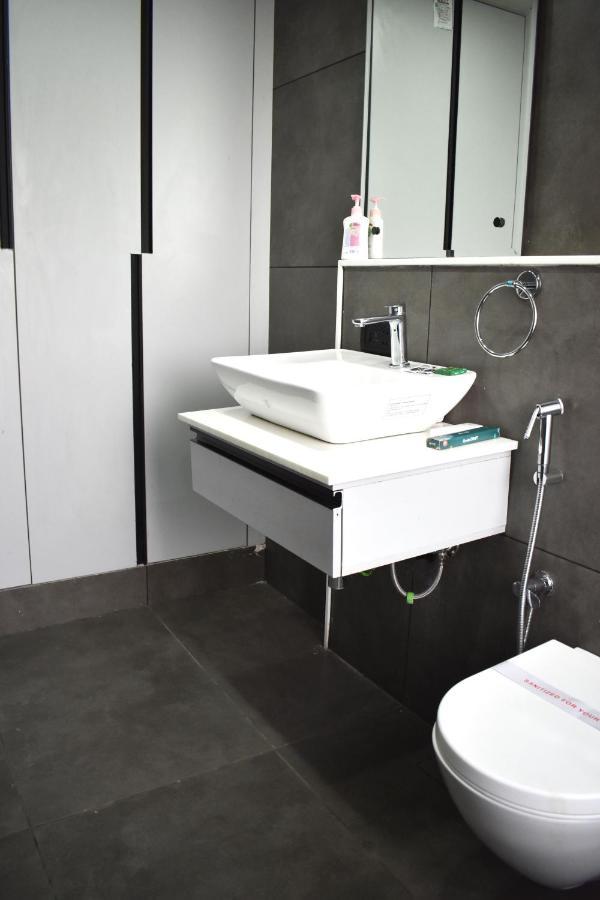 Bedchambers Serviced Apartments - Cyber City Gurgaon Exteriör bild
