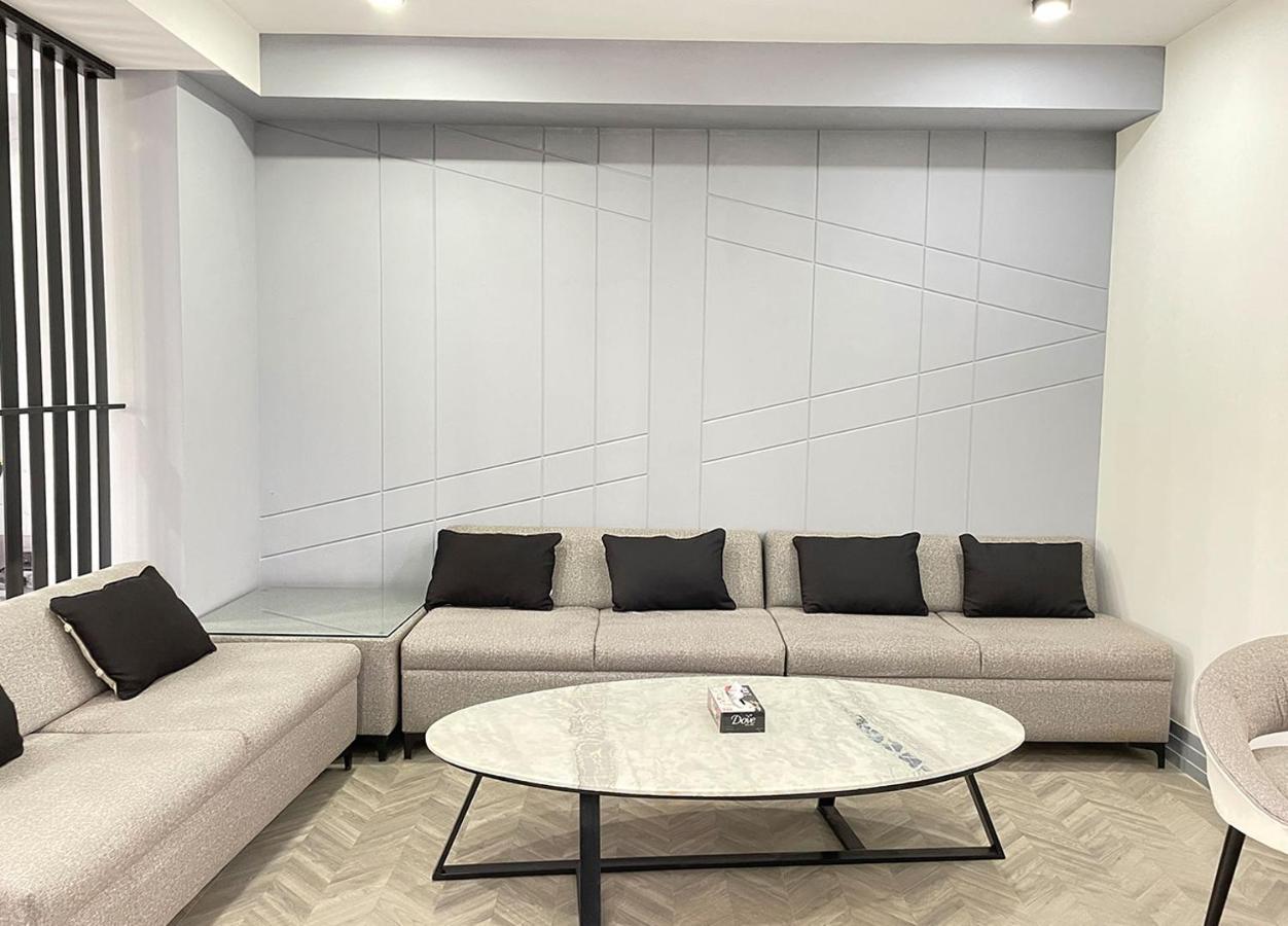 Bedchambers Serviced Apartments - Cyber City Gurgaon Exteriör bild